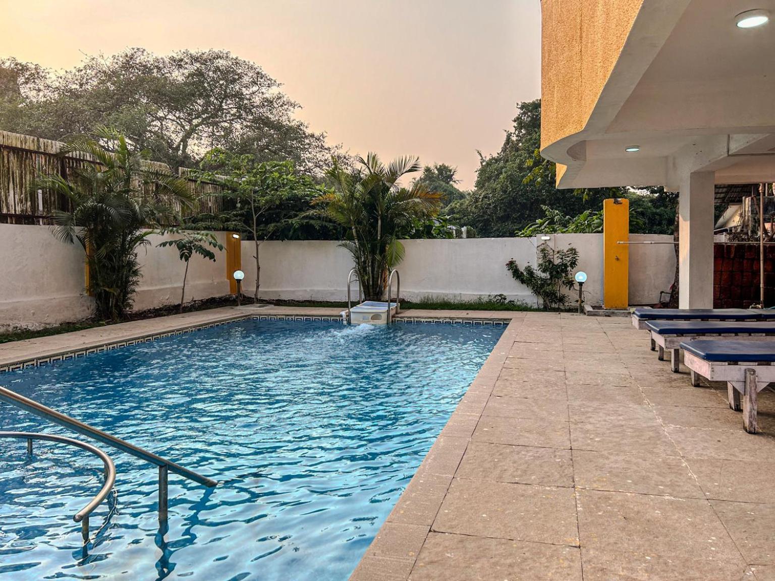 La Costa Residency Hotel Andzsuna Kültér fotó