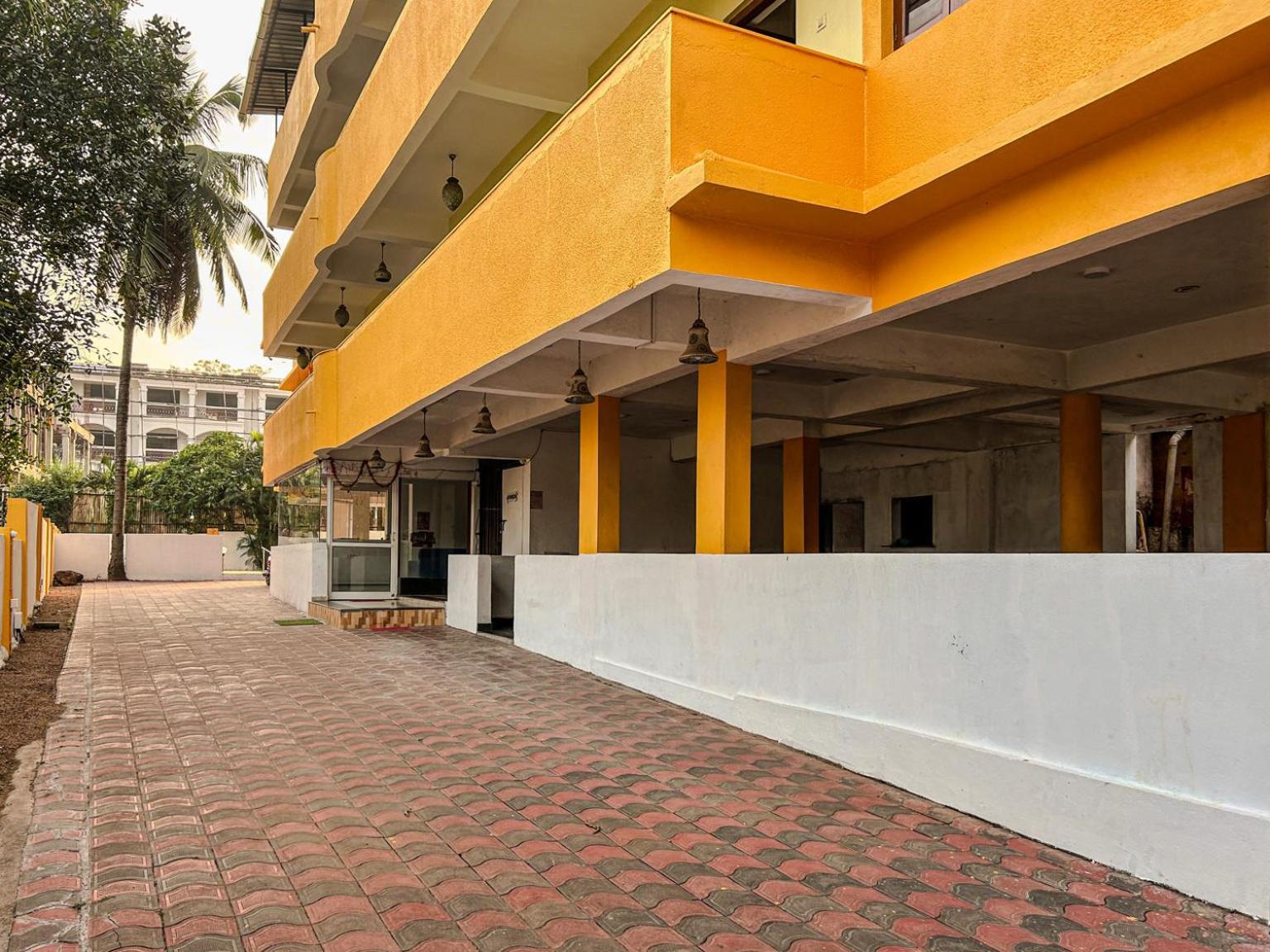 La Costa Residency Hotel Andzsuna Kültér fotó