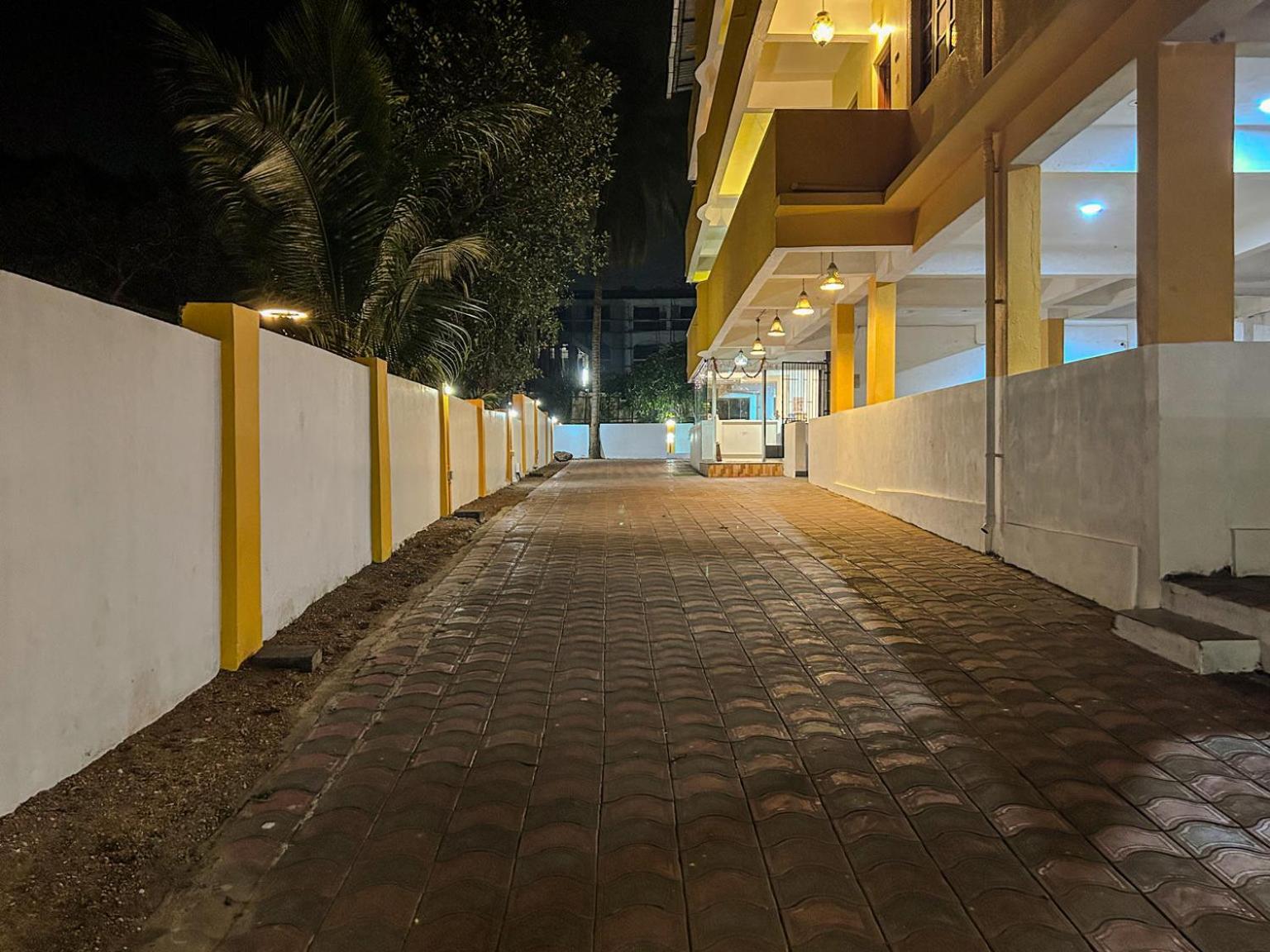 La Costa Residency Hotel Andzsuna Kültér fotó